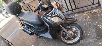 scooter benelli caffè nero 150 cc