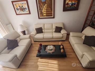 set tre pezzi divani Chateau d'Ax in vera pelle