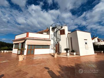 Arenella | Villa adibida ad albergo