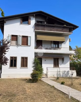 4 LOCALI A BASSANO DEL GRAPPA