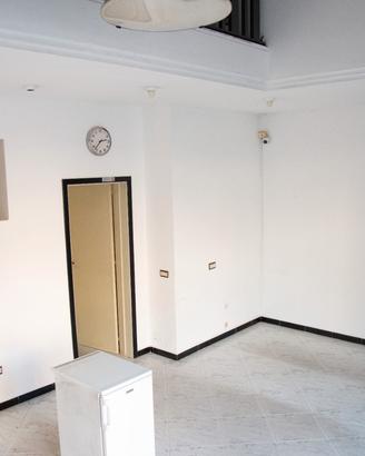 Locale commerciale da affittare