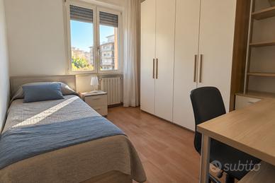 Stanza singola-Firenze Careggi-con balcone