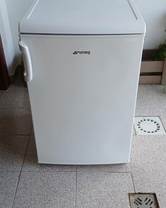 frigorifero smeg usato in buone condizioni 