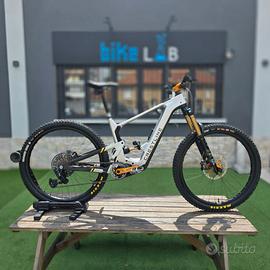 CRESTLINE RS 180  LTD TEAM EDITION 2024 – tg L