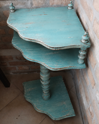 Tavolino shabby chic restaurato