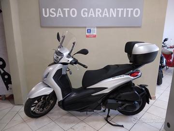 Piaggio Beverly 400 i.e. S, 2022, argento cometa, 