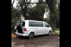 Volkswagen Caravelle. 9 posti