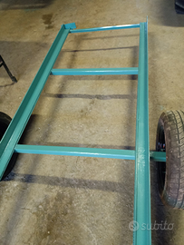 Rimorchio per il trasporto bins