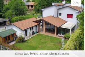 Casa indipendente di 261 m² con 5 locali e box aut