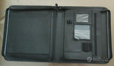 Borsa ventiquattrore lavoro o studio con scomparti