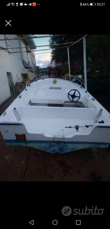 Barca con carrello m5
