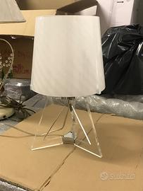 Lampada da tavolo 