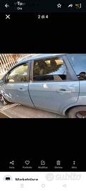 Ford focus porte. Hardtop gamine streetka