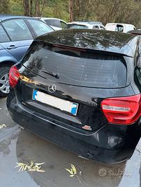 PORTELLONE POSTERIORE E ALTRI RICAMBI PER MERCEDES