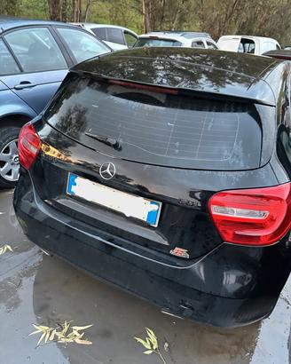 PORTELLONE POSTERIORE E ALTRI RICAMBI PER MERCEDES