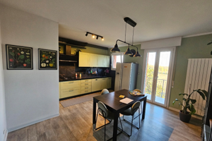 Stanza singola in appartamento ristrutturato