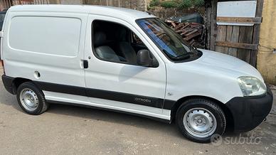 Citroen berlingo 1.6hdi del 2007 con 138.000 km