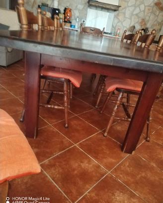 tavolo in legno massello