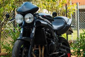 Triumph speed four 600