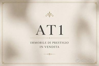Attico / Mansarda di 800 m² con più di 5 locali e 