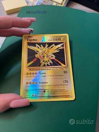 carta pokemon Zapdos