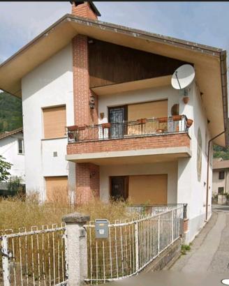 Casa bifamiliare