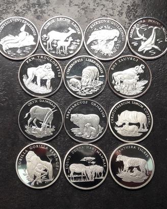 ARGENTO 999 _ lotto di 13 medaglie 30° WWF 260gr