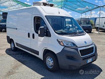 Peugeot boxer furgone coibentato con frigo