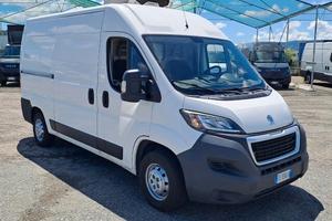 Peugeot boxer furgone coibentato con frigo