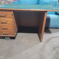 scrivania anni 40 da sistemare