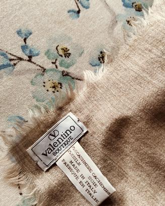 scialle cashmere e seta Valentino 