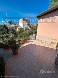 Casa singola con terrazza a Giarre