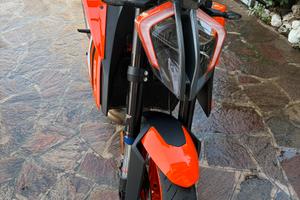 KTM 1290 SUPERDUKE R EVO