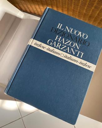 Il nuovo dizionario Inglese Hazon Garzanti