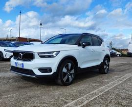 Volvo XC40 D3 AWD Geartronic Momentum Pro