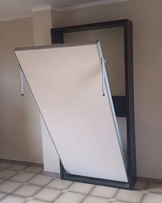 Letto a scomparsa verticale