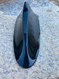 Antenna pinna nera