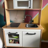 Cucina bambini Ikea + set vari legno e plastica