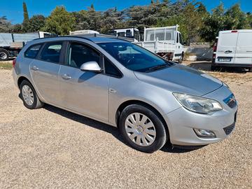 Opel Astra 1.7 CDTI 110CV Sports Tourer Cosmo 2012