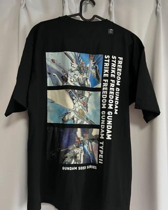 Maglietta Gundam Uniqlo
