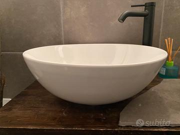 Lavabo da appoggio rotondo