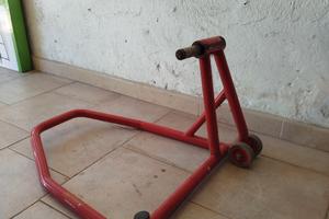 cavalletto moto monobraccio