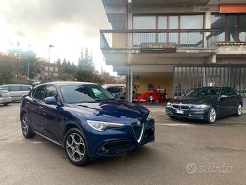 Alfa Romeo Stelvio 4x4 tdi full optional-210cv-com