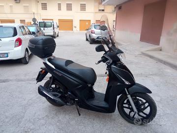 Kymco People 200s