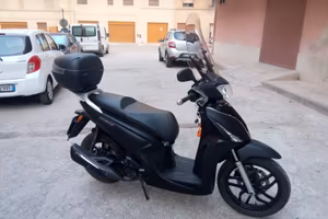 Kymco People 200s