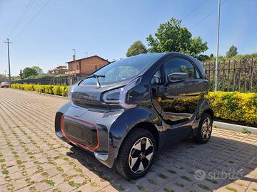 XEV   YoYo   Quadriciclo  Elettrico