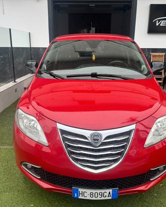 Lancia Ypsilon 0.9 TwinAir 85 CV 5 porte S&S Silve