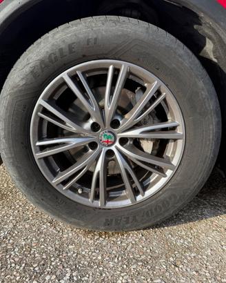 Cerchi lega 18 pollici per Alfa Romeo Stelvio