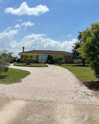 Villa a Sezze