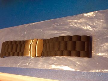 Cinturino in silicone nero con chiusura acciaio 